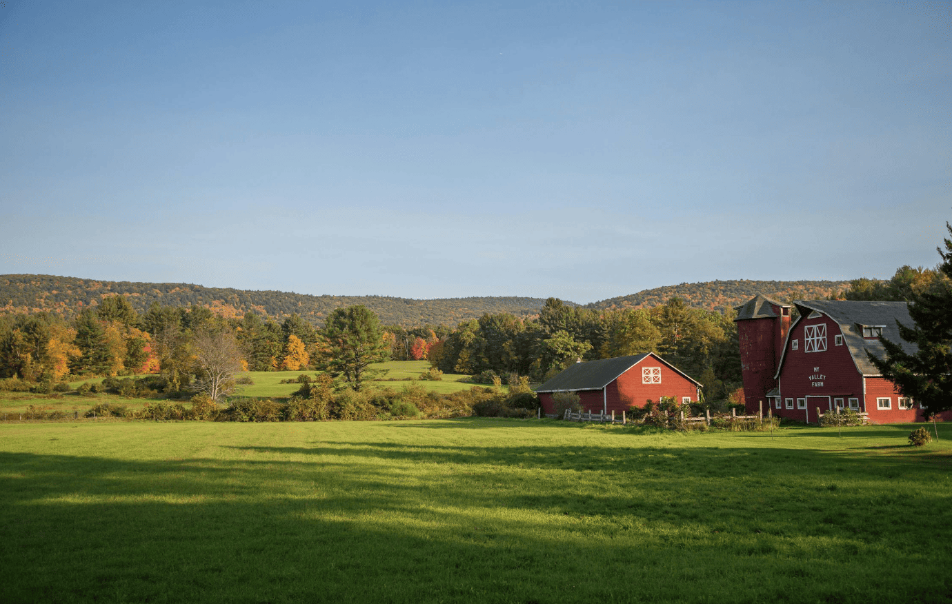 Small acreages for sale near Sundre Alberta with rural homes cabins and Mountain View County countryside